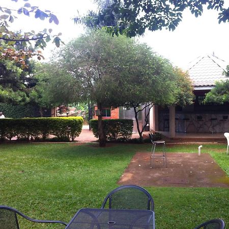 Executive Airport Hotel Entebbe Exteriér fotografie
