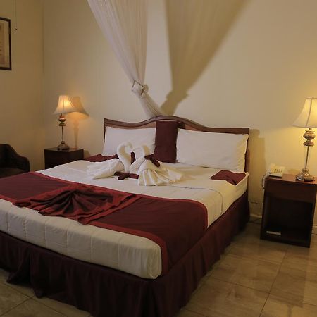 Executive Airport Hotel Entebbe Exteriér fotografie