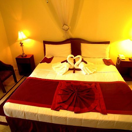 Executive Airport Hotel Entebbe Exteriér fotografie