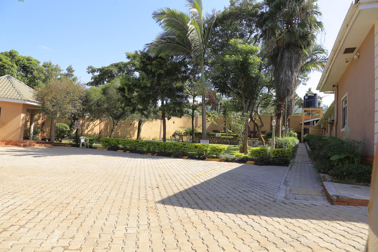 Executive Airport Hotel Entebbe Exteriér fotografie