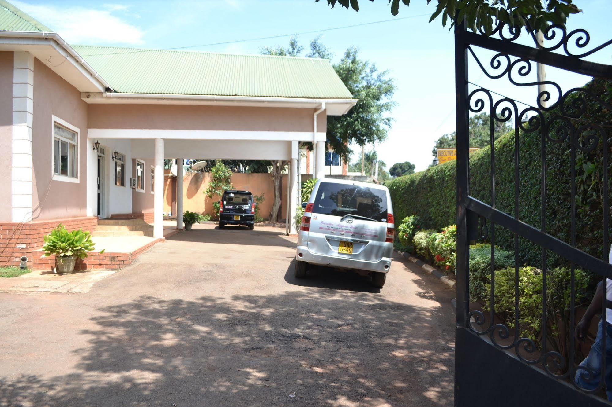 Executive Airport Hotel Entebbe Exteriér fotografie