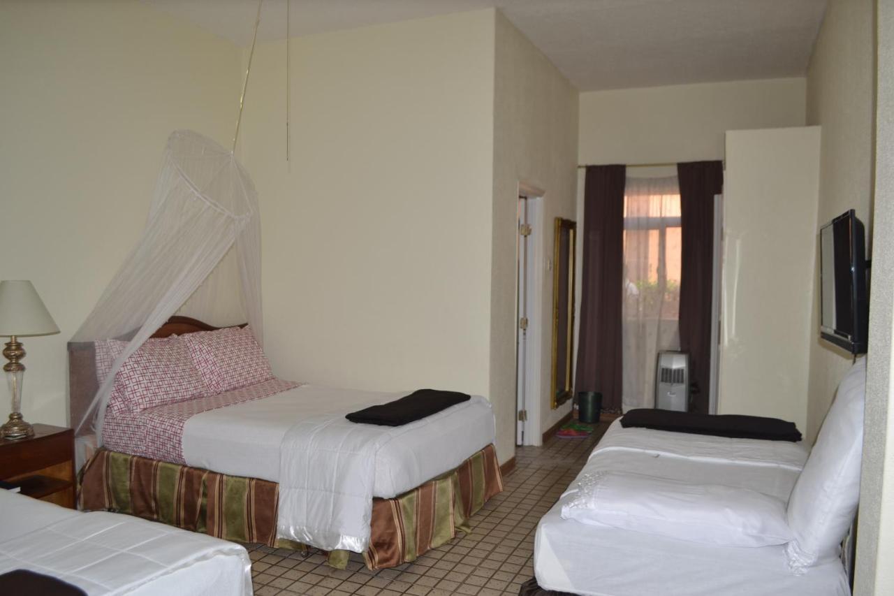 Executive Airport Hotel Entebbe Exteriér fotografie
